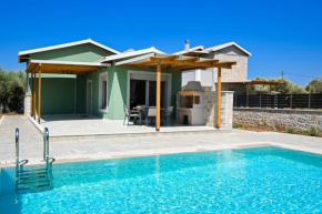 Small Halipoma Laertes into Lefkada town close